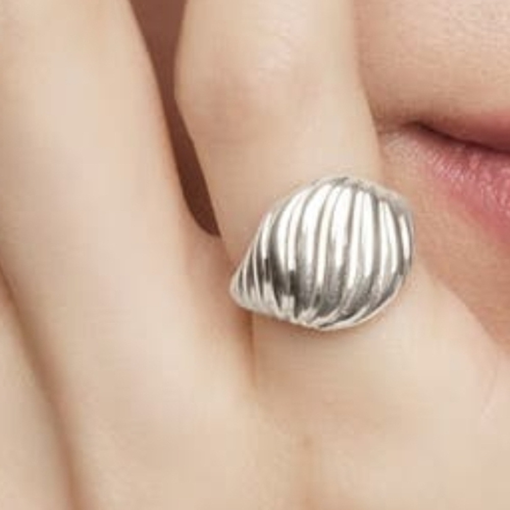 David Yurman Sterling Silver Sculpted Cable Pinky Ring. #195 - Picture 11 of 11